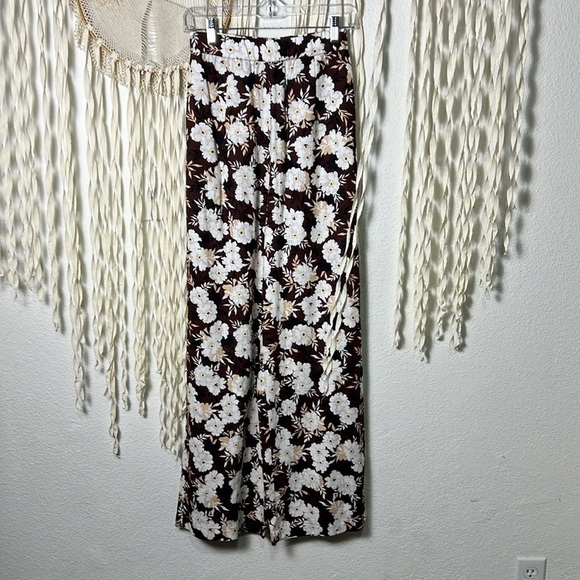 Mink Pink Maya Floral Pants Size XS - Picture 5 of 14